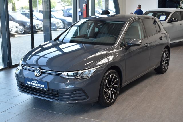 Volkswagen Golf VIII Limo 2.0TDI Life LED LiveC ACC LaneAs.