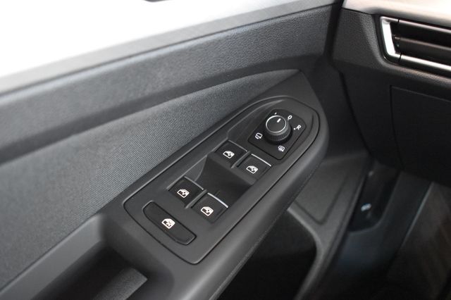 Volkswagen Golf VIII Var. 2.0TDI Life DSG LED AHK ACC ViCo