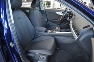 Audi A4 Avant 30TDI S-tronic LED Navi AHK RFKam DAB