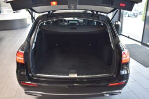 Mercedes-Benz E220d T Avantgarde 9G-tronic LED RFK Burmester