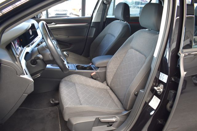 Volkswagen Golf VIII Limo Life 2.0TDI Life LED ACC VirtualC