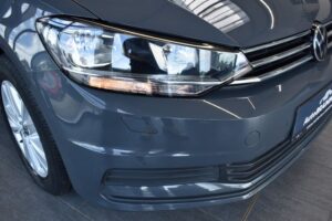 Volkswagen Touran 2.0TDI Comfortline DSG 7-Sitzer Navi DAB