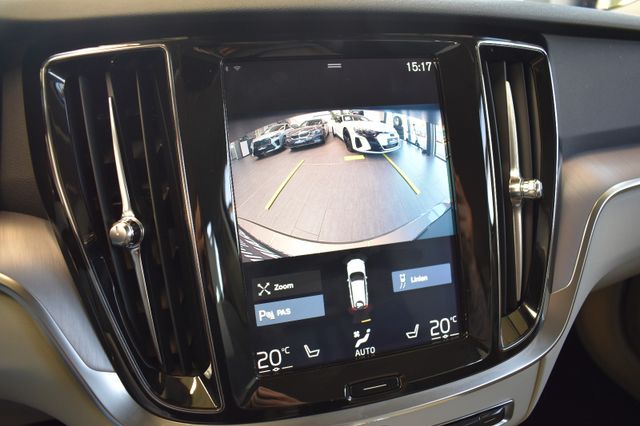 Volvo V60 D3 Momentum Pro Aut. LED RFKam VirtualCockp.