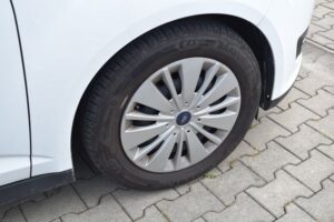 Ford Grand C-MAX 1.5CDTI Trend 7-Sitzer AHK HiFi
