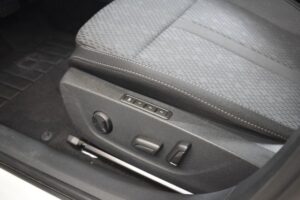 Skoda Octavia Combi 2.0TDI DSG Style LED AHK HUD ViCo