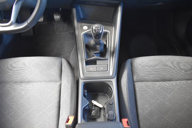 Volkswagen Golf VIII Limo Life 2.0TDI Life LED ACC VirtualC