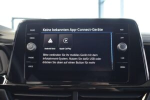 Volkswagen T-Roc 1.5TSI DSG R-Line IQ-Light RFK ACC Virtual
