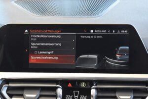 BMW 320d Touring Advantage Aut. LED AHK ACC LiveCo.