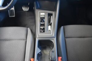 Volkswagen Golf VIII Variant 2.0TDI Life DSG LED ACC VirtCo