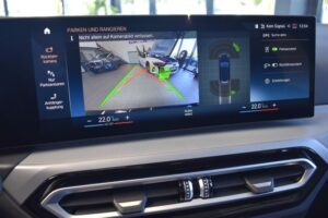 BMW 320d Touring Aut. LED RFKam AHK Curved LCI Navi