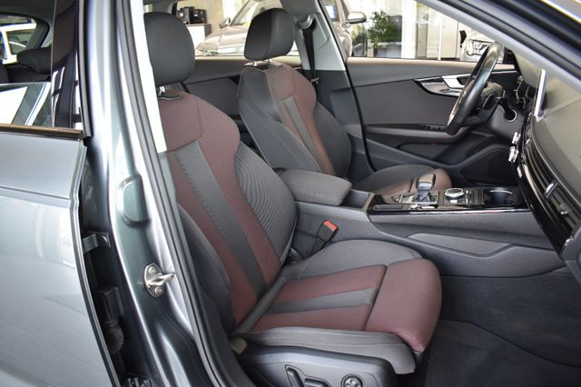 Audi A4 Avant 40TDI quattro S Line Matrix Virtual ACC