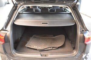 Volkswagen Golf VIII 2.0TDI DSG Var. Life LED VirtualCo ACC