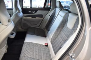 Volvo V60 D3 Momentum Pro Aut. LED RFKam VirtualCockp.