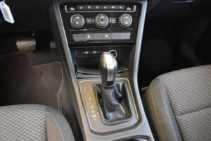 Volkswagen Touran 2.0TDI Comfortline DSG 7-Sitzer Navi DAB