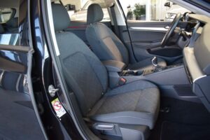 Volkswagen Golf VIII 2.0TDI Variant Life Schalter LED VirtC