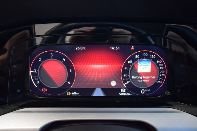 Volkswagen Golf VIII 2.0TDI Variant Life Schalter LED VirtC