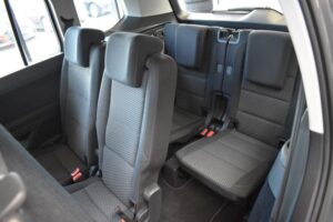 Volkswagen Touran 2.0TDI Comfortline DSG 7-Sitzer Navi DAB