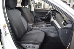 Skoda Octavia Combi 2.0TDI DSG Style LED AHK HUD ViCo