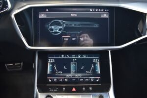 Audi A6 Avant 40TDI quattro S-tronic S Line HUD Leder