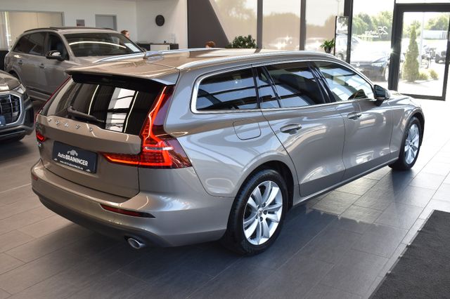 Volvo V60 D3 Momentum Pro Aut. LED RFKam VirtualCockp.
