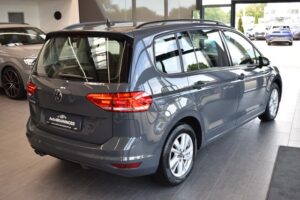 Volkswagen Touran 2.0TDI Comfortline DSG 7-Sitzer Navi DAB