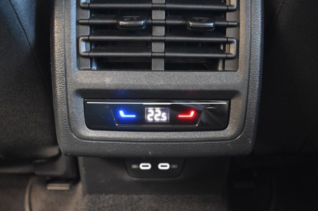 Volkswagen Golf VIII Variant 2.0TDI Life DSG LED ACC VirtCo
