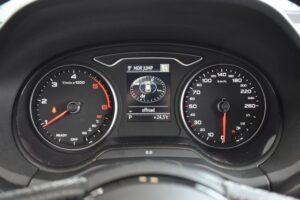 Audi Q2 30TDI S-tronic S-Line LED OpenSky ACC RFKam.
