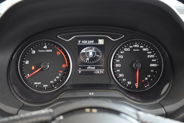 Audi Q2 30TDI S-tronic S-Line LED OpenSky ACC RFKam.