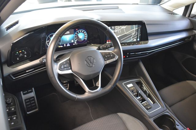Volkswagen Golf VIII Variant 2.0TDI Life DSG LED ACC VirtCo