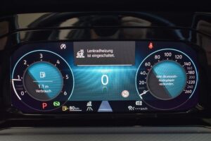 Volkswagen Golf VIII Variant 2.0TDI Life DSG LED ACC VirtCo