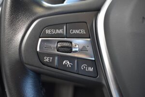 BMW 320d Touring Aut. LED RFKam AHK Curved LCI Navi