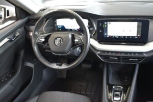 Skoda Octavia Combi 2.0TDI DSG Style LED AHK HUD ViCo