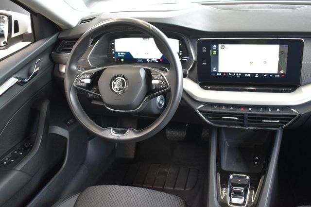 Skoda Octavia Combi 2.0TDI DSG Style LED AHK HUD ViCo