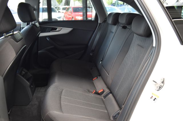Audi A4 Avant 35TDI Advanced S-tronic LED Nav CarPlay
