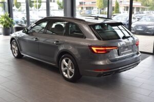 Audi A4 Avant 40TDI quattro S Line Matrix Virtual ACC