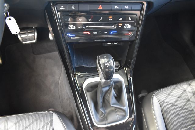 Volkswagen T-Roc 1.5TSI DSG R-Line IQ-Light RFK ACC Virtual