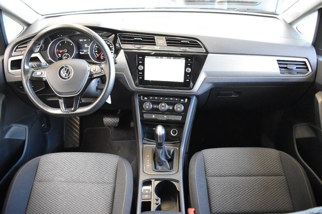 Volkswagen Touran 2.0TDI Comfortline DSG 7-Sitzer Navi DAB