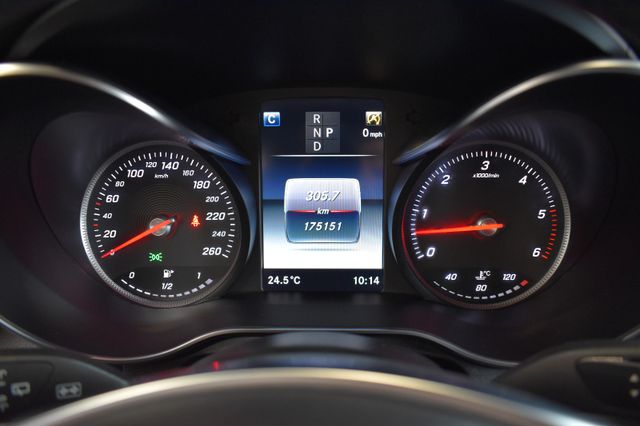 Mercedes-Benz GLC350d 4Matic AMG-Line LED Navi RFK Burmester