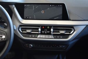 BMW 118d Limo Advantage Aut. LED HUD ACC LiveCockpit