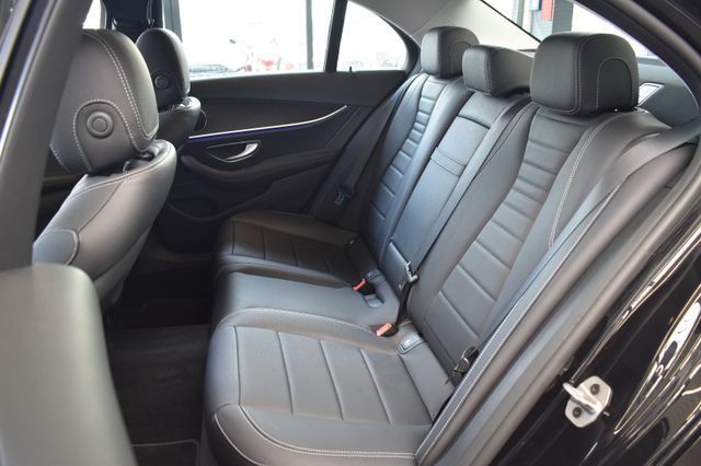 Mercedes-Benz E220d Limo Avantgarde 9G-tronic LED AIR WideScr.