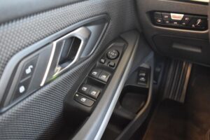 BMW 320d Touring Advantage Aut. Laser AHK PanoSD HUD