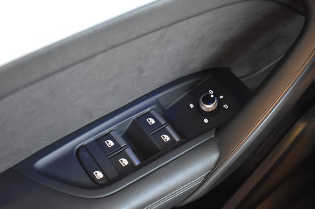 Audi Q5 2.0TDI quattro S-tron. S-Line LED Virtual AIR