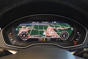 Audi Q5 2.0TDI quattro S-tron. S-Line LED Virtual AIR