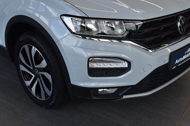 Volkswagen T-Roc 2.0TDI Style Schalter Navi3D AHK PDC DAB