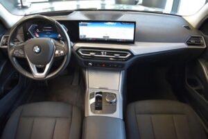 BMW 320d Touring Aut. LED CurvedD HeadUp AHK RFK LCI
