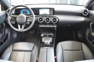 Mercedes-Benz A 180d 8G-DCT Panorama DAB CarPlay RFKam SHZ