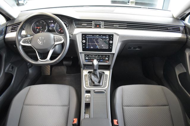 Volkswagen Passat Var. 2.0TDI Comfortline DSG LED ACC RFKam