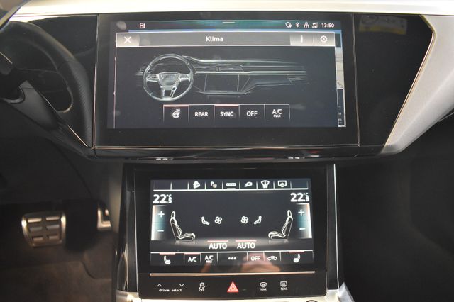 Audi Q8 e-tron 50 quattro S-Line Matrix HUD VirtualC.