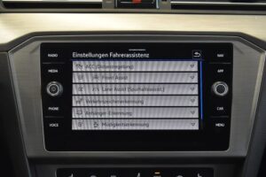 Volkswagen Passat Variant 2.0TDI DSG LED ACC AHK RFKamera