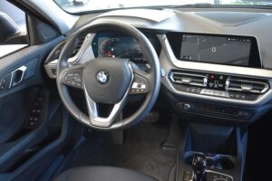 BMW 118d Limo Advantage Aut. LED HUD ACC LiveCockpit